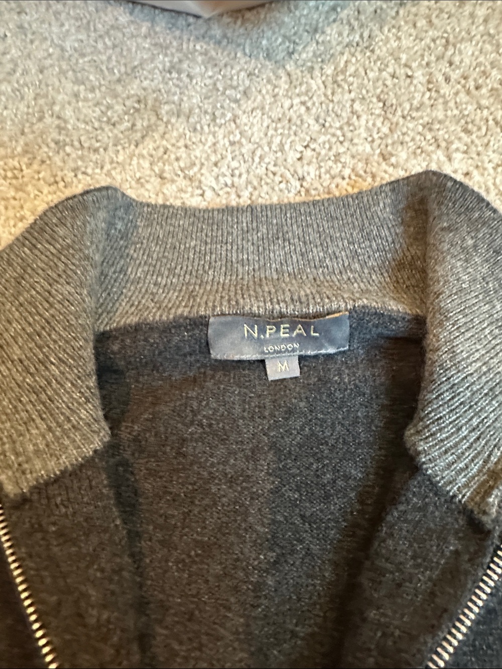 N. Peal Men's Full-Zip Knit Cashmere Jumper in Charcoal - Picture 6 of 9